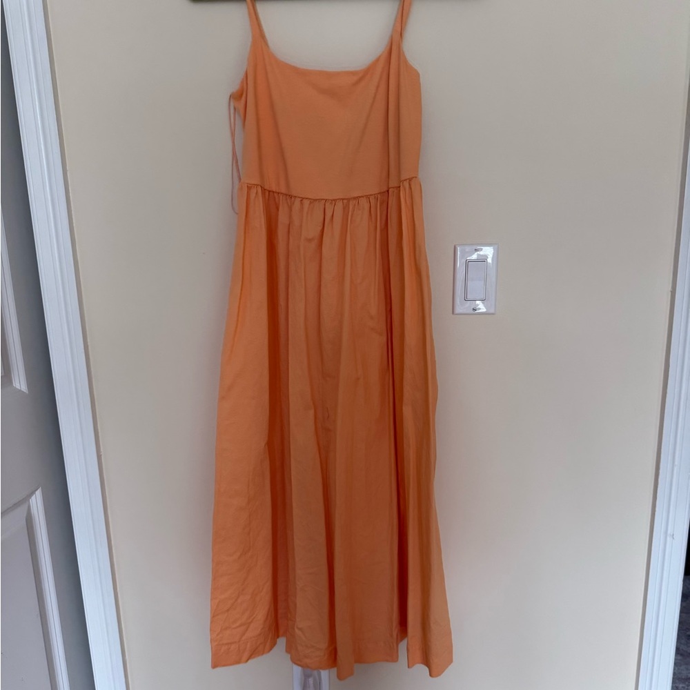 Old Navy Peach Sleeveless Dress